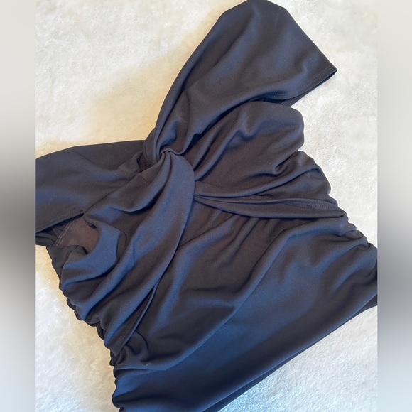 Off the shoulder black ruffle top worn once! - Picture 2 of 3